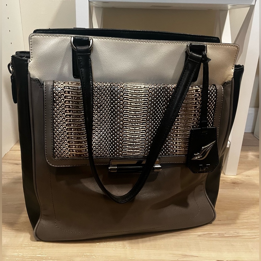 DIANE VON FURSTENBERG Highline Shoulder Bag Tote Retails $798